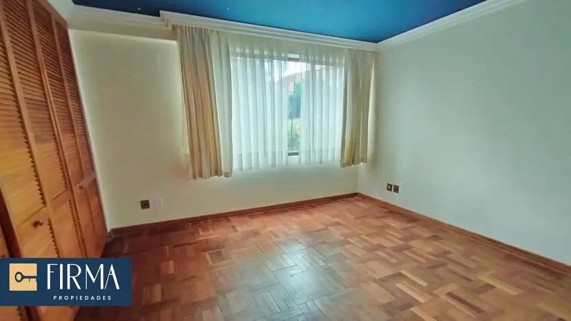 Departamento en AlquilerAvenida Jose Aguirre, zona Los Pinos ( Frente a Impuestos Nacionales ) Foto 13