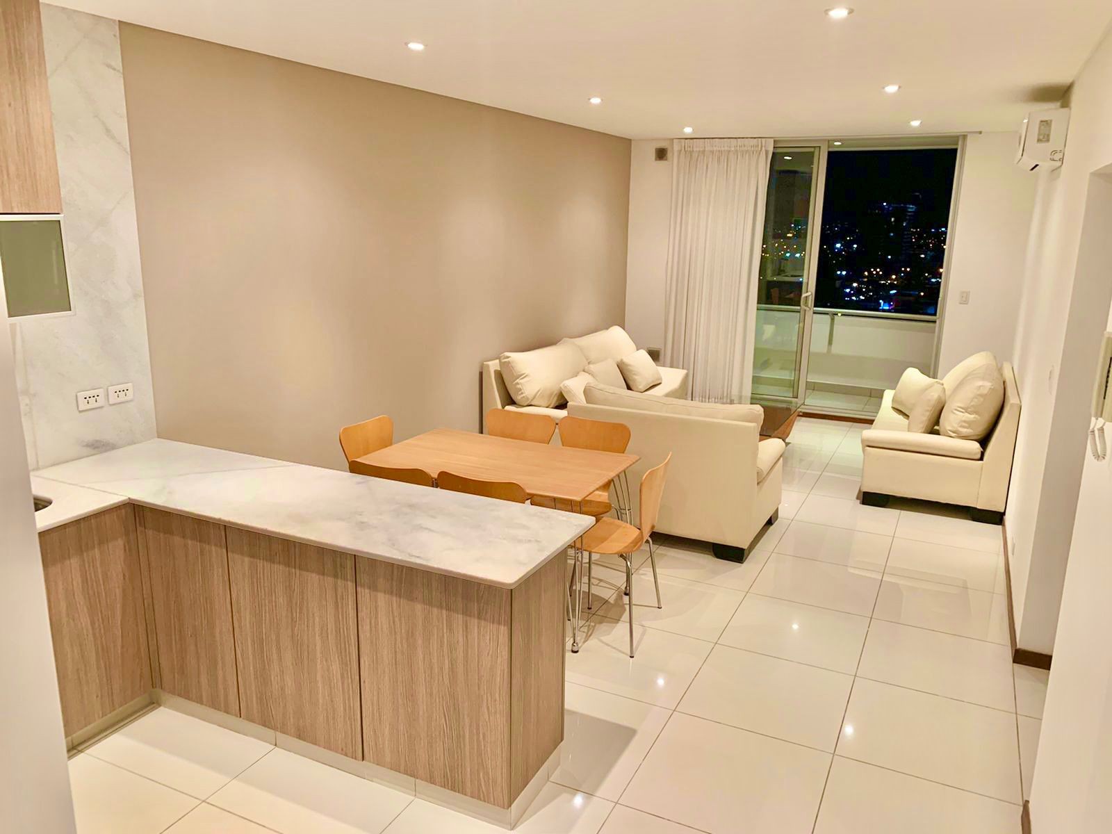 Departamento en Equipetrol en Santa Cruz de la Sierra 1 dormitorios 1 baños 1 parqueos Foto 3