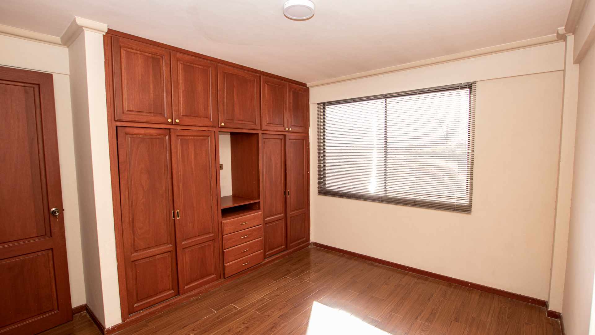 Departamento en VentaCalle los Laureles 3 dormitorios 2 baños 1 parqueos Foto 15