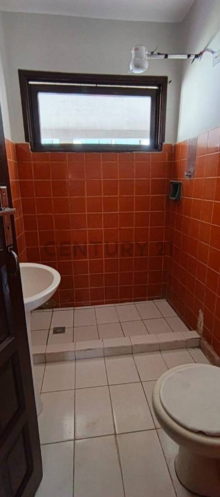 Casa en AlquilerCanal isuto, 3er y 4to anillo 3 dormitorios 3 baños 3 parqueos Foto 3