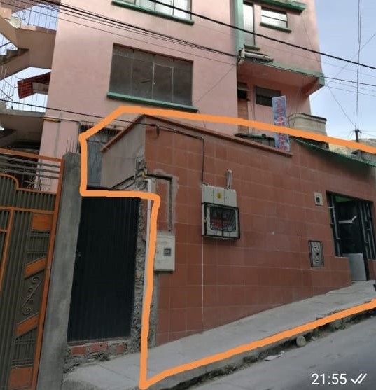 Casa en VentaTERMINAL MINASA (CV 222),  media cuadra, en calle Fausto Reynaga 11 dormitorios 5 baños  Foto 1