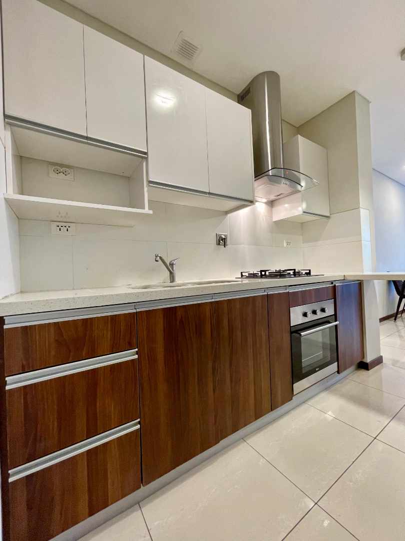 Departamento en AlquilerEN ALQUILER DPTO EQUIPETROL( canal Isuto y 3er anillo)   Foto 6
