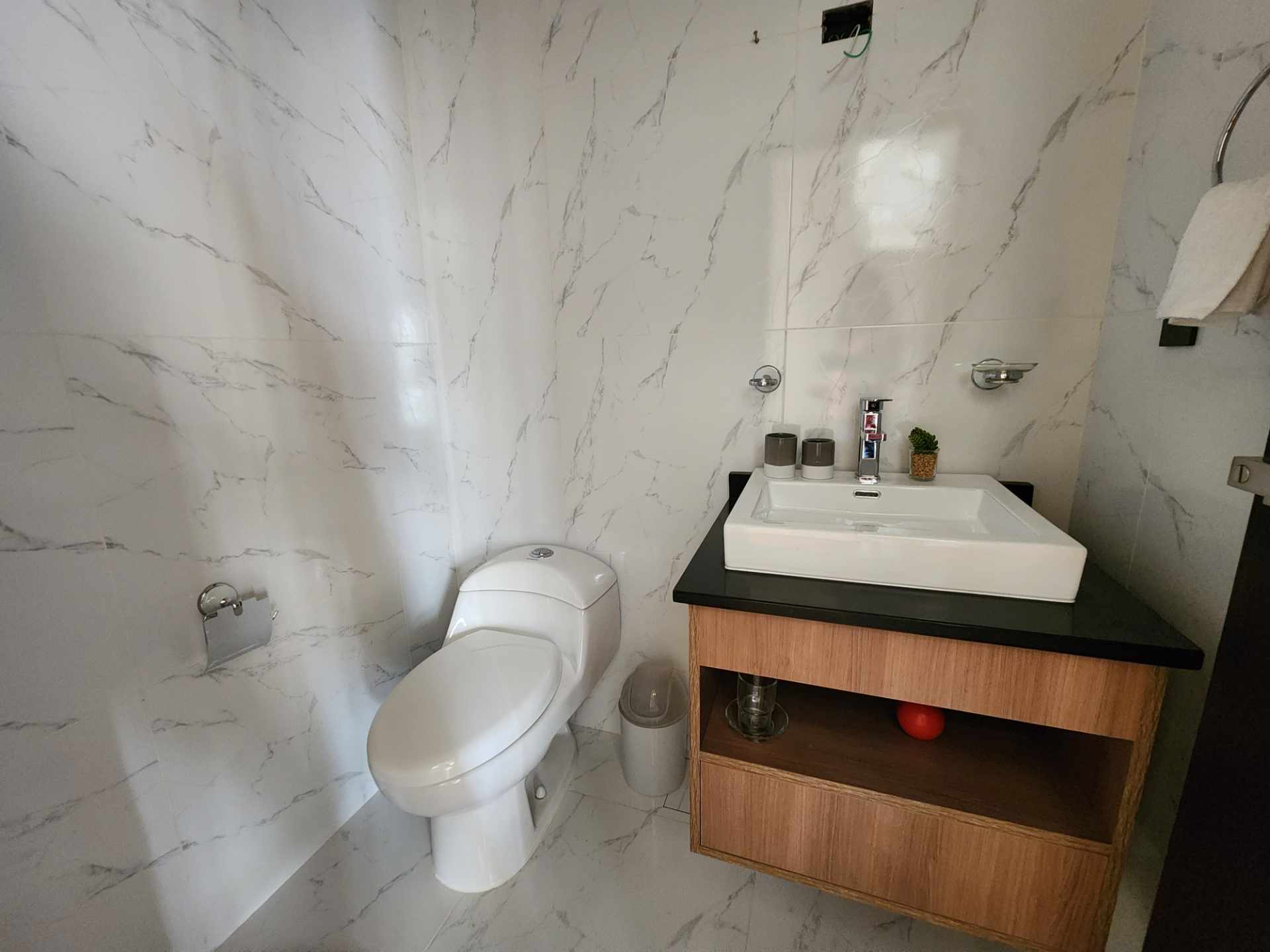 Casa en VentaCASA A ESTRENAR EN VENTA, MALLASILLA URB. PRIVADA Foto 14