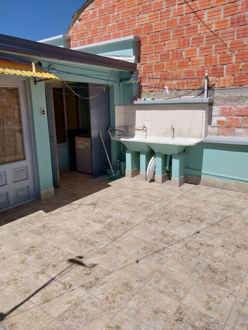 Casa en Miraflores en La Paz 11 dormitorios 8 baños 3 parqueos Foto 6