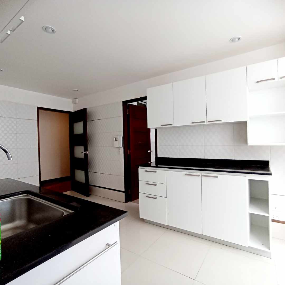 En Alquiler a Bs 3,500 Foto 23