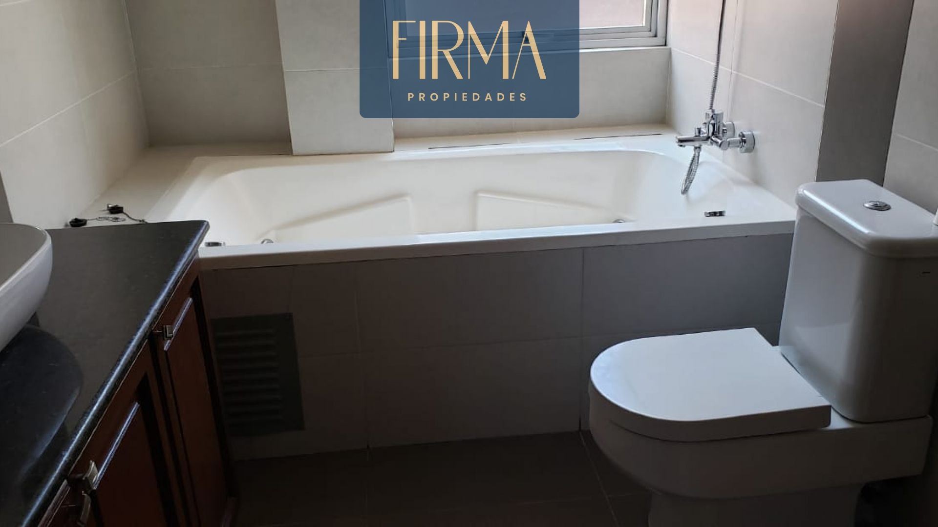 Departamento en Achumani en La Paz 3 dormitorios 3 baños 1 parqueos Foto 8