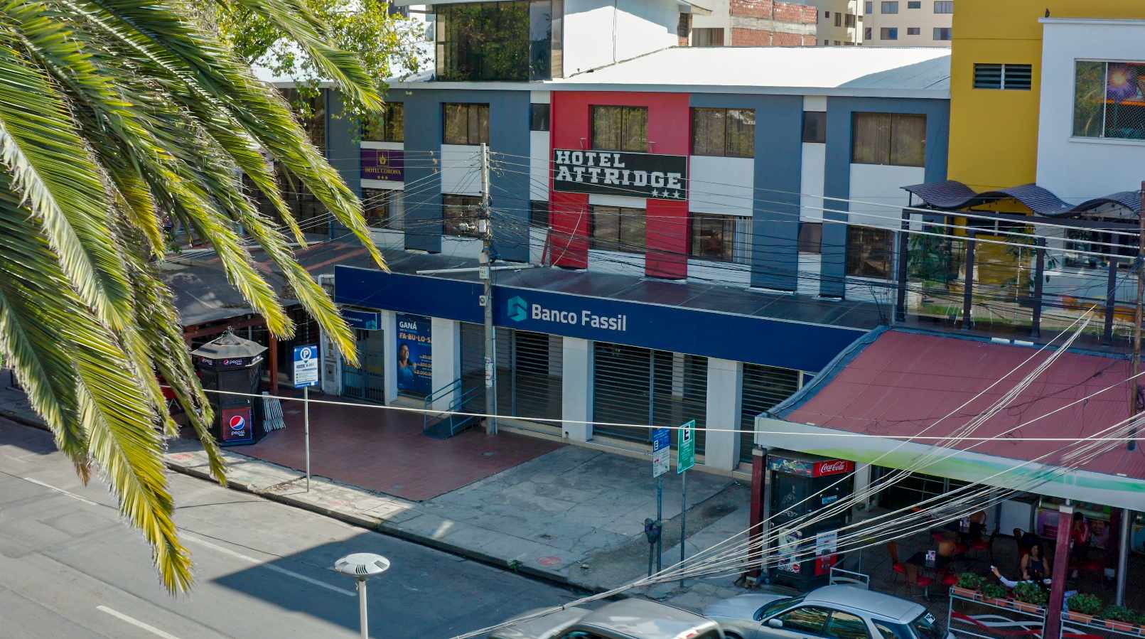 Local comercial en Noroeste en Cochabamba  2 baños  Foto 1