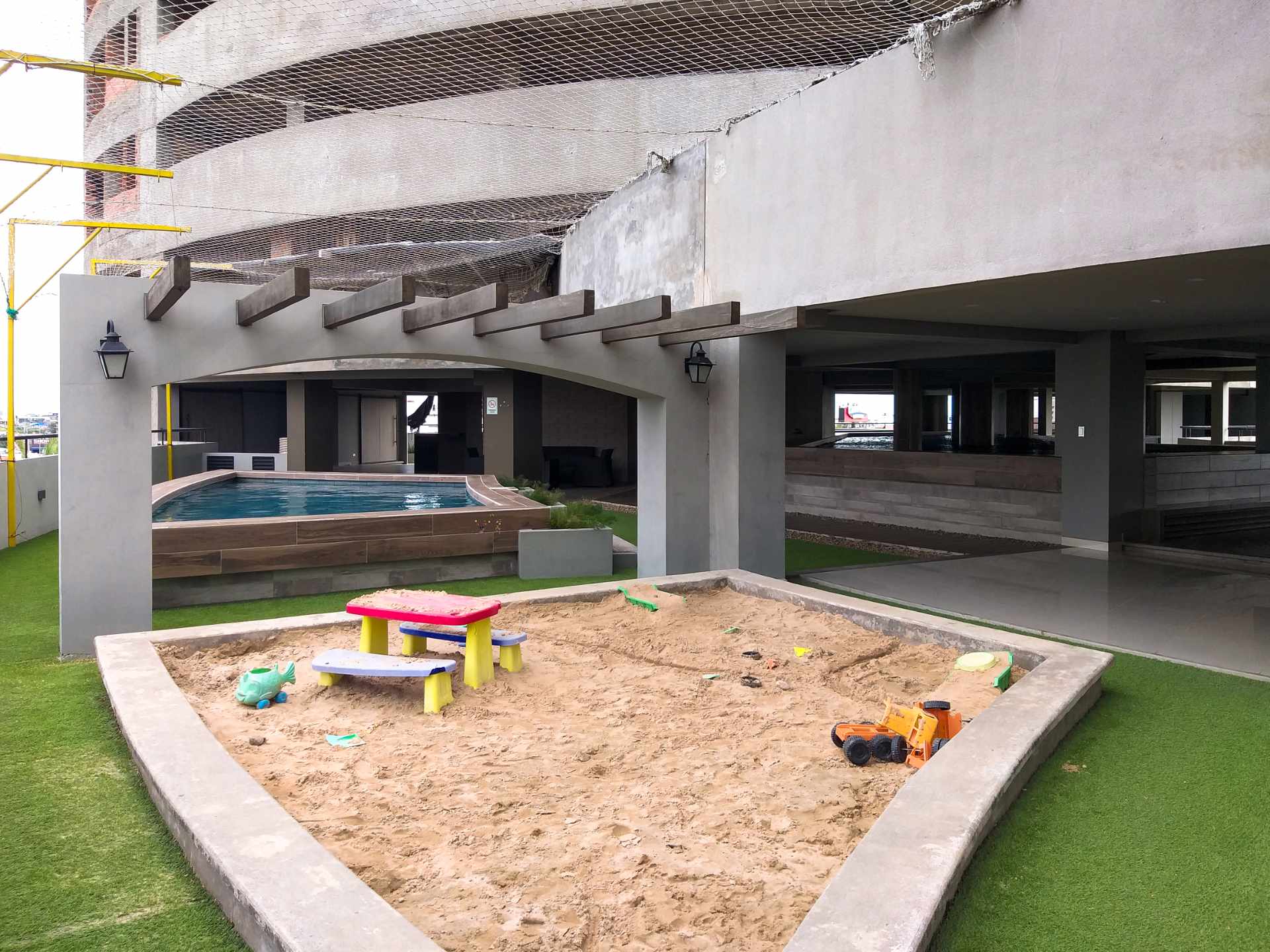 Departamento en AlquilerTorres Evolution - Tercer anillo Interno y Av. Beni - Zona Norte 1 dormitorios 1 baños 1 parqueos Foto 19