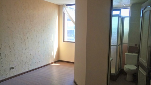 Departamento en Aranjuez en Cochabamba 3 dormitorios 4 baños 1 parqueos Foto 2