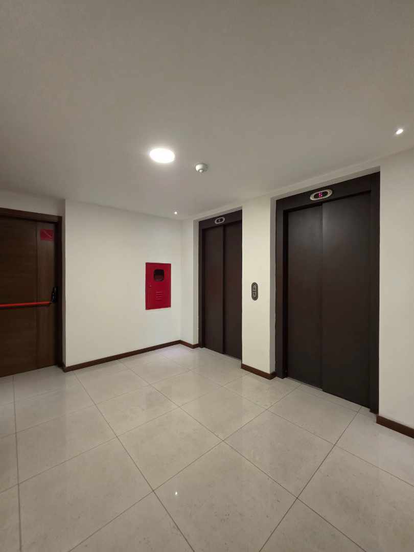 Departamento EQUIPETROL 
Condominio Ms Suant Residence 
 Foto 38