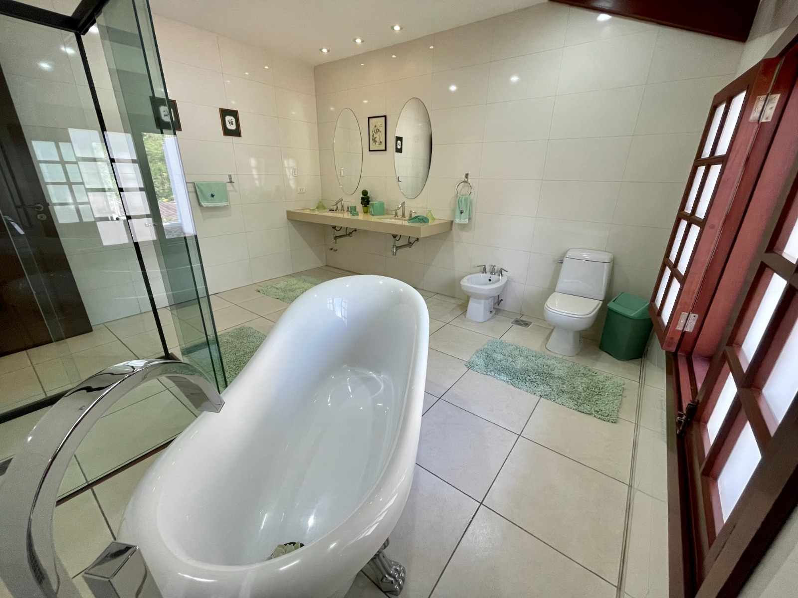 En Alquiler a $us 2,700 Foto 2