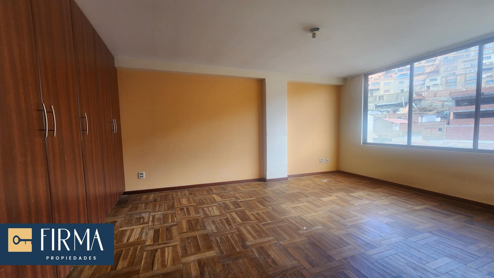 Departamento en Miraflores en La Paz 3 dormitorios 3 baños  Foto 8