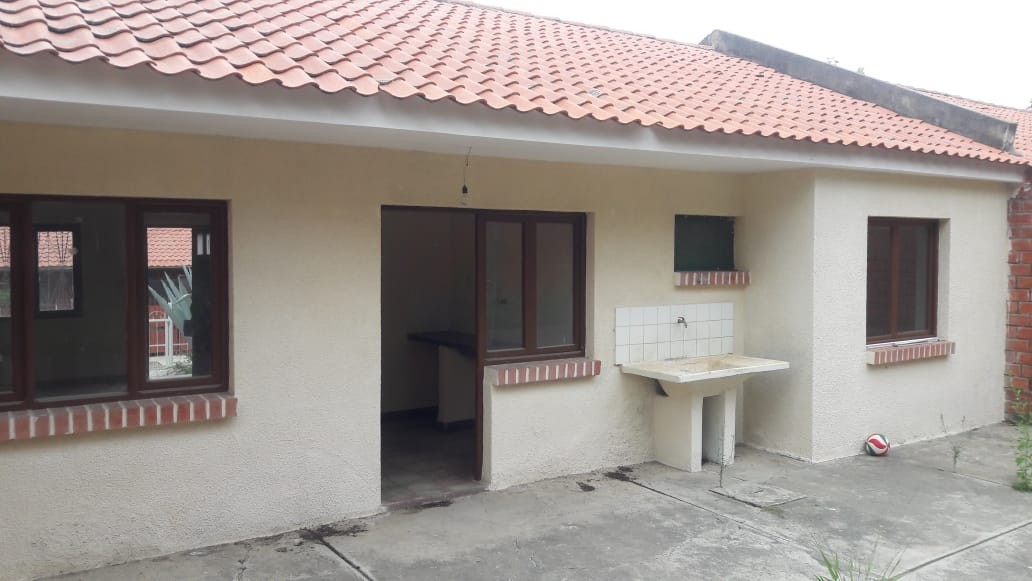 Casa en VentaBARRIO BARTOLOMÉ ATTARD
ZONA 6 – LOTE Nº 21- MANZANO “A”
CALLE GERARDO MALDINI ENTRE CAPITÁN JOSÉ LARREA y CAPITÁN JOSÉ MENDIETA
 Foto 1