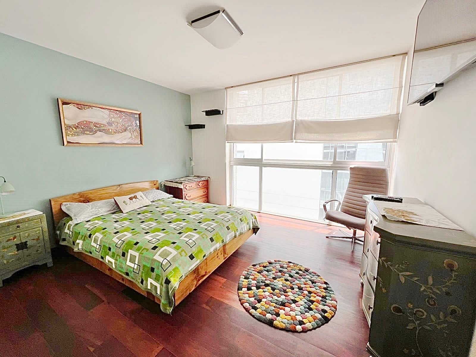 Departamento en AlquilerDEPARTAMENTO PENTHOUSE  AMOBLADO EN ALQUILER, BAJO ACHUMANI  3 dormitorios 3 baños 1 parqueos Foto 5