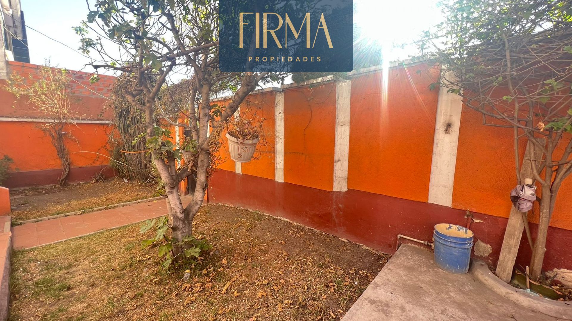 Terreno en VentaCOMPRA ESTE TERRENO EN ACHUMANI    Foto 4