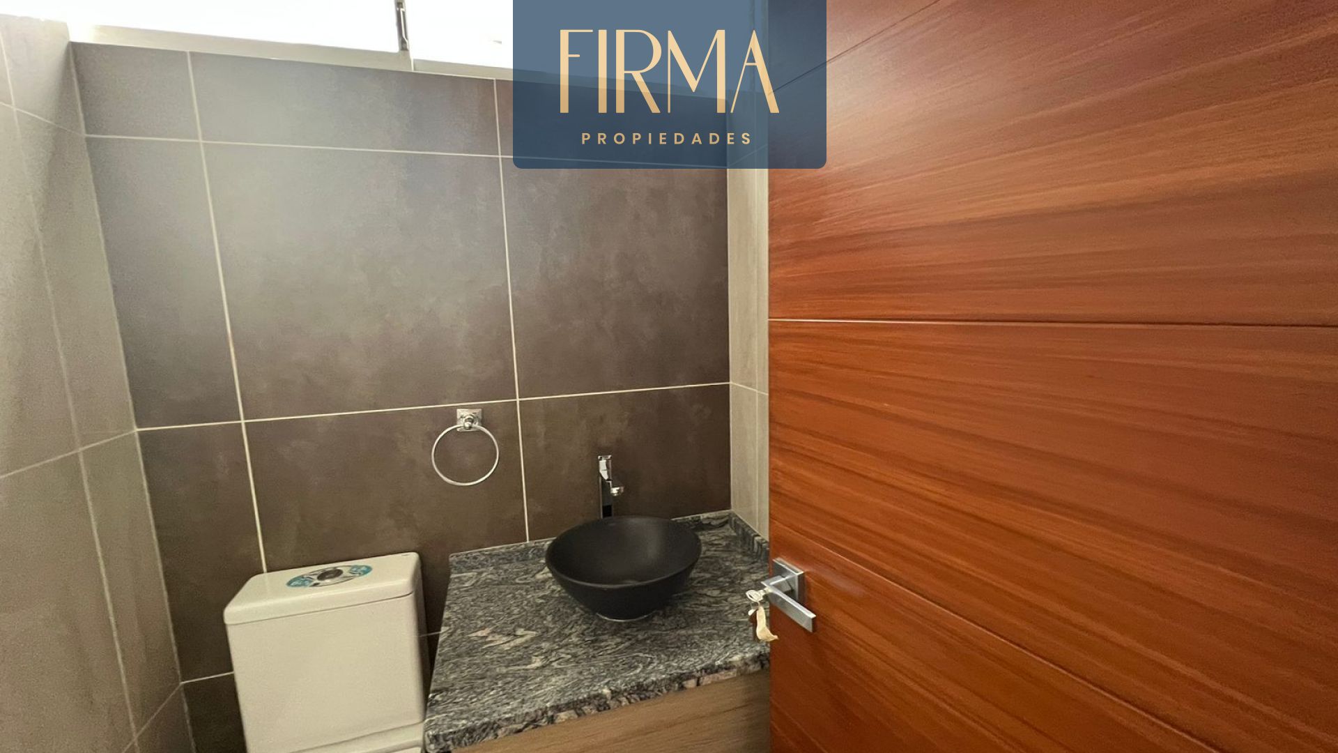 Oficina en Sopocachi en La Paz  2 baños  Foto 3