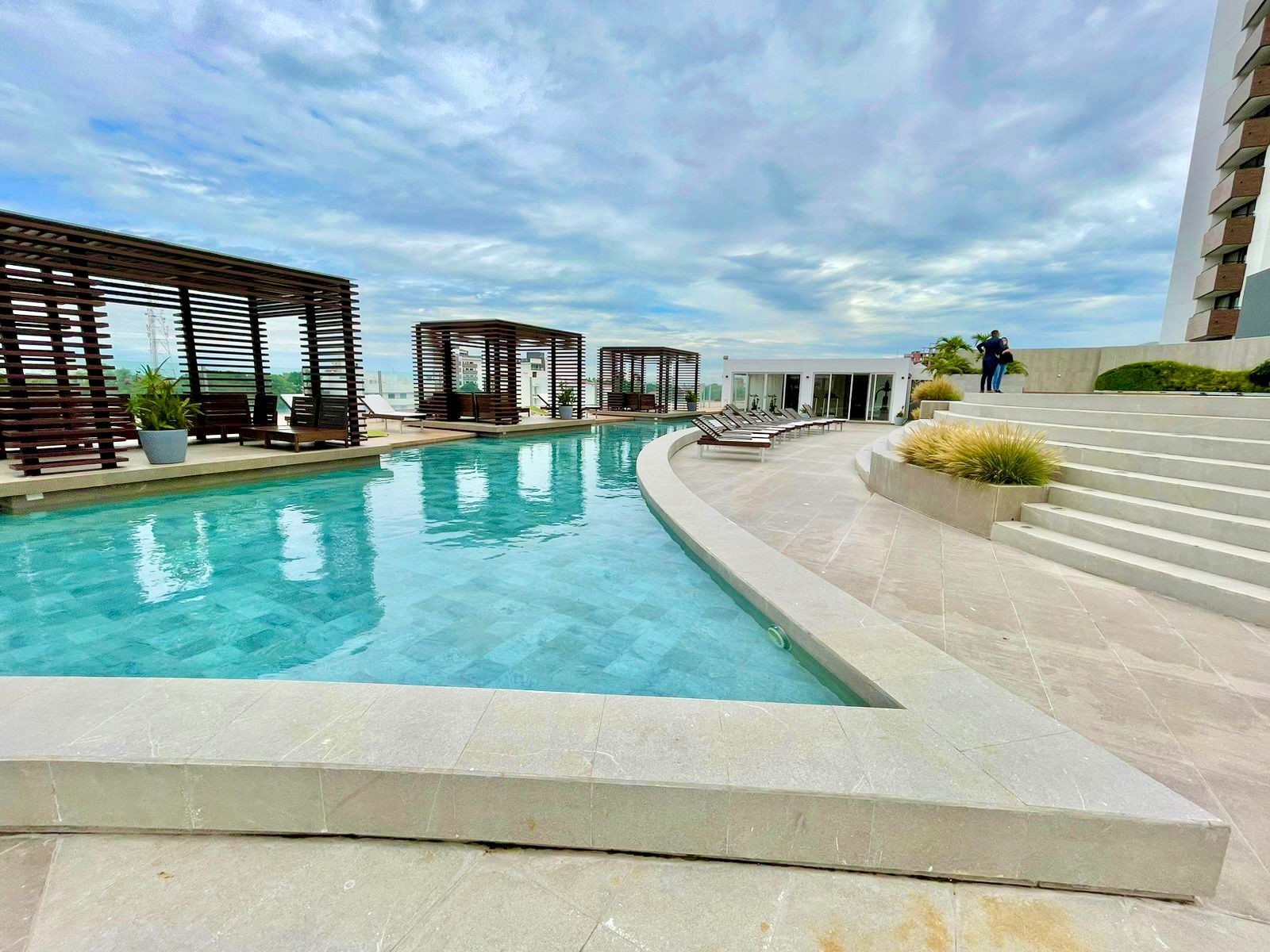 Departamento en Equipetrol en Santa Cruz de la Sierra 1 dormitorios 1 baños 1 parqueos Foto 2