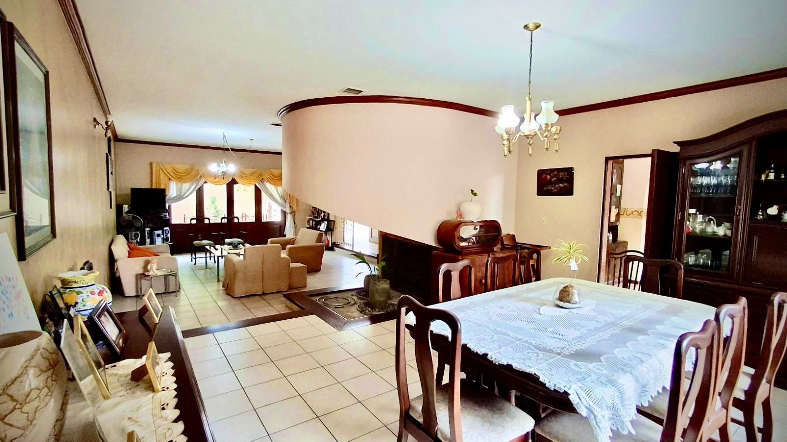 Casa en VentaSOBRE 3ER ANILLO INTERNO, ZONA SUR ESTE, AV. JUAN PABLO II Foto 7