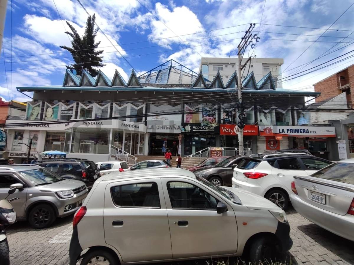 Local comercial en San Miguel en La Paz  1 baños  Foto 1