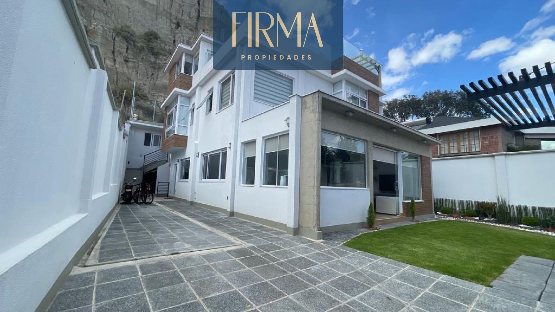 Casa CASA EN VENTA, ACHUMANI URB. KANTUTAS Foto 23