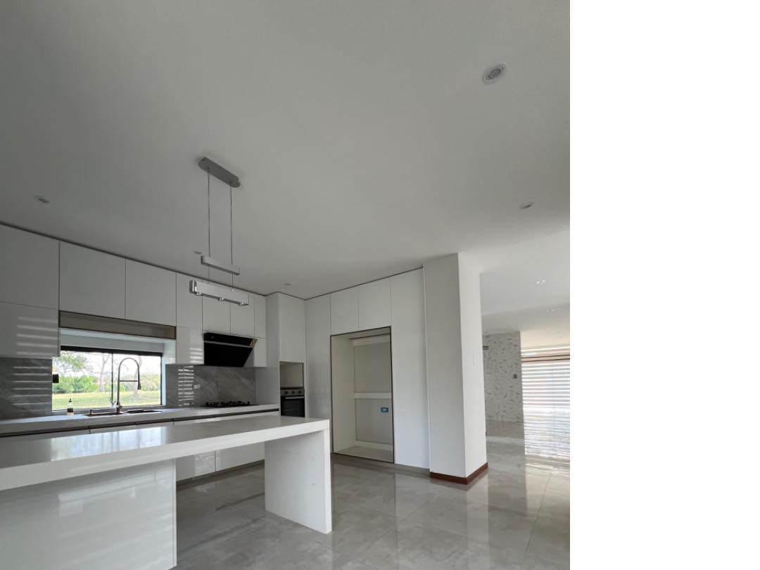 Casa en AlquilerCONDOMINIO EXCLUSIVO ZONA URUBO CERCA AL PUENTE 3 dormitorios 5 baños 4 parqueos Foto 16