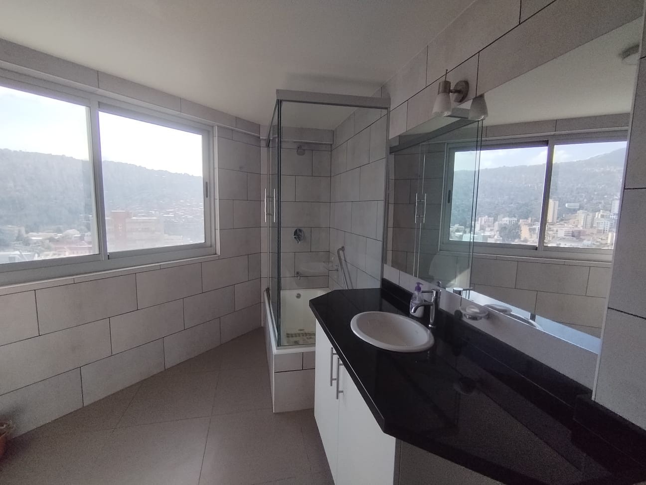 Departamento en Sopocachi en La Paz 3 dormitorios 4 baños 1 parqueos Foto 38