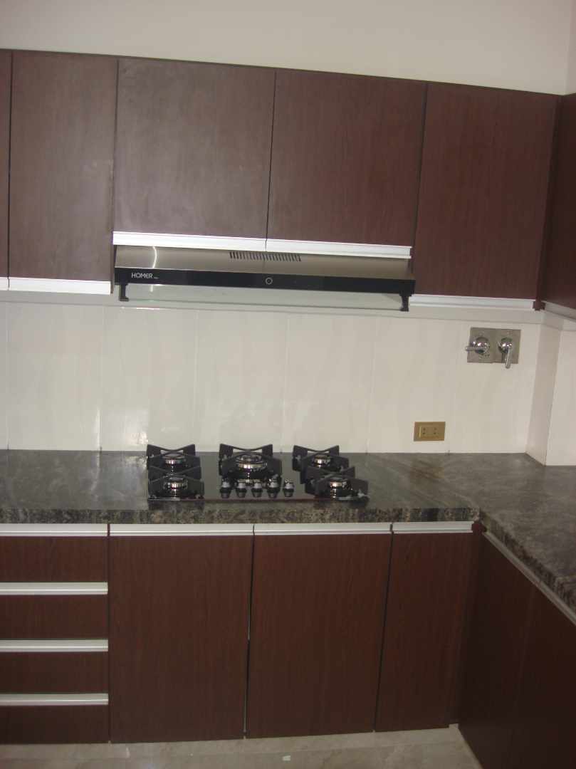 Casa en VentaInmediaciones Campo Ferial y Country Club, OTB Exaltación, en pasaje cerrado, Urbanización La Rinconada, Zona Alalay 4 dormitorios 5 baños 3 parqueos Foto 18