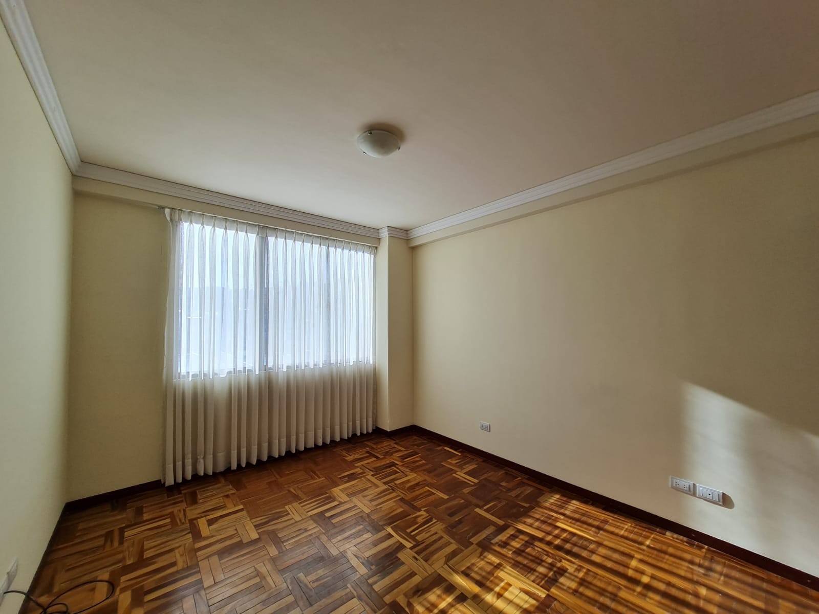 Departamento en VentaObrajes Av. H. Siles Foto 5