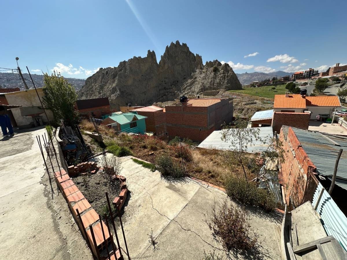 Terreno en VentaSOPOCACHI BAJO    Foto 1