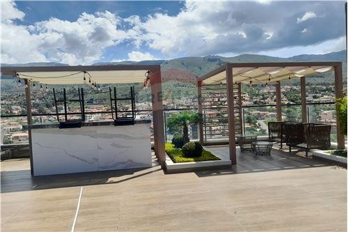 Departamento en Aranjuez en Cochabamba 3 dormitorios 4 baños 1 parqueos Foto 22