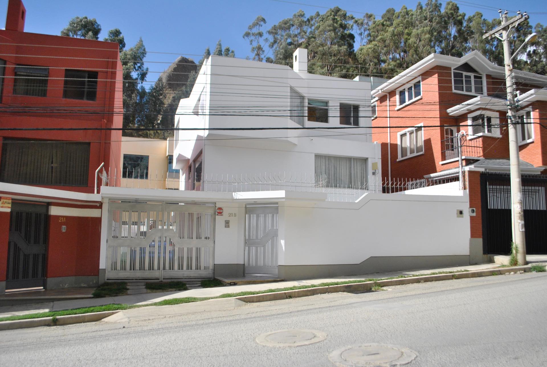 Casa en Achumani en La Paz 4 dormitorios 5 baños 2 parqueos Foto 16