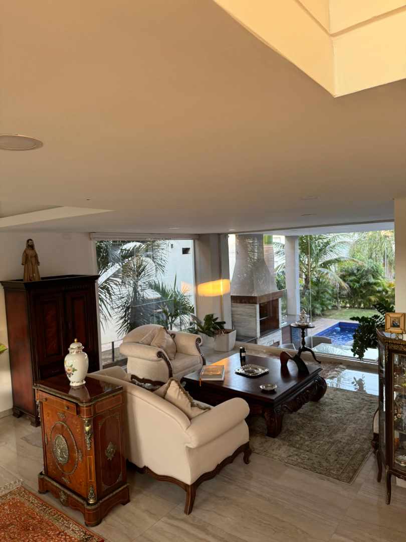 Casa en VentaUrubó 
Condominio Santa Cruz La Vieja 4 dormitorios 5 baños 4 parqueos Foto 10