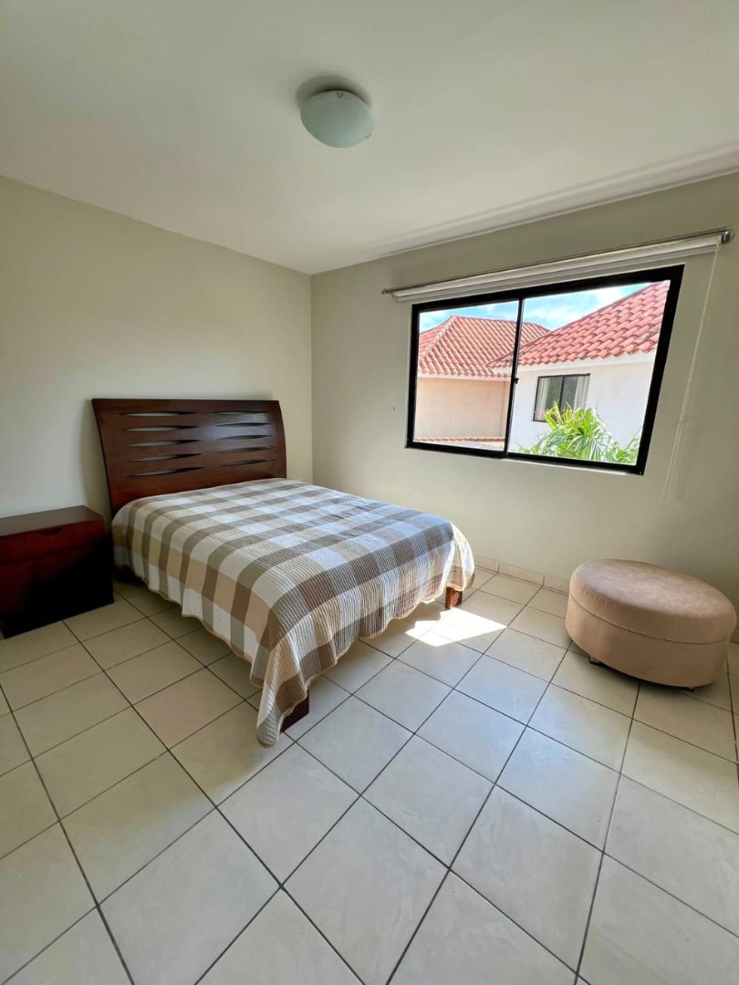 En Alquiler a Bs 8,500 Foto 15