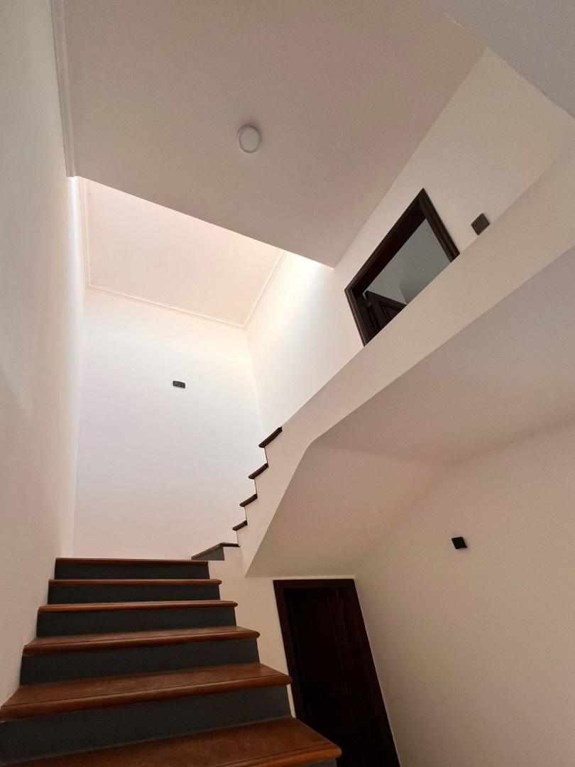 Casa en VentaZONA OESTE
AV. Piraí y Rad. 17½
Casa Independiente  3 dormitorios 3 baños 2 parqueos Foto 7