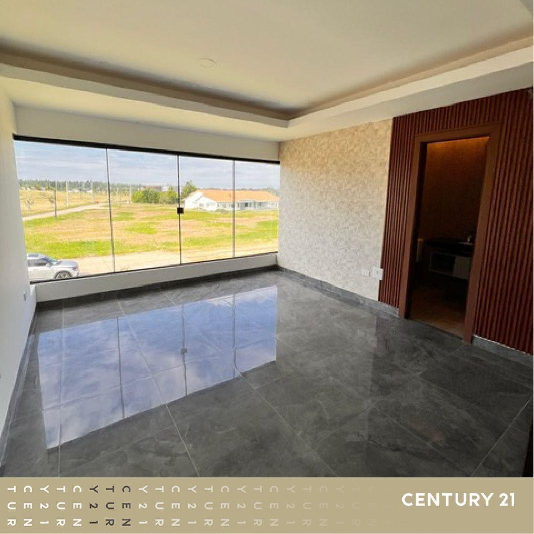 En Venta a $us 240,000 Foto 5
