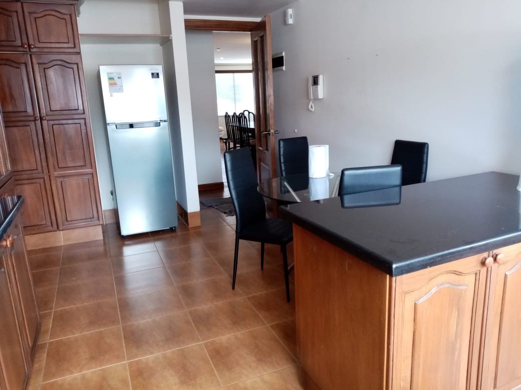 Departamento en AlquilerCALLE 10 DE ACHUMANI Foto 3