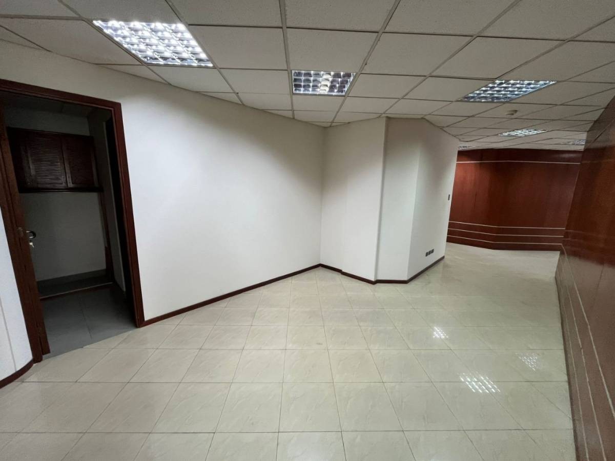 En Alquiler a $us 3,000 Foto 11