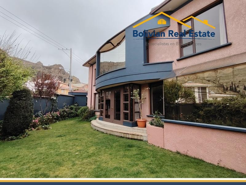 Casa en Achumani en La Paz 4 dormitorios 4 baños 4 parqueos Foto 1