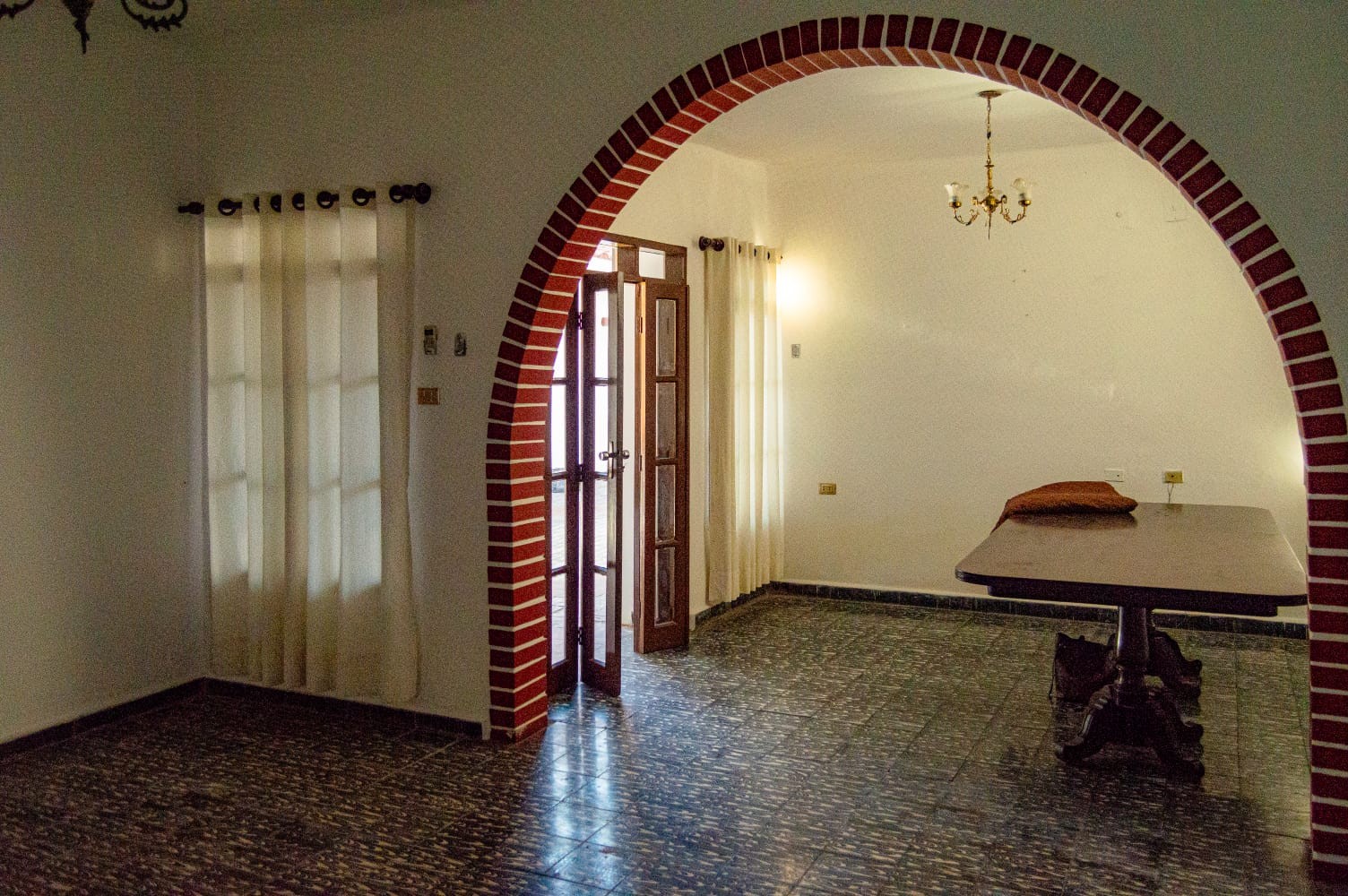 Casa en Centro en Santa Cruz de la Sierra 5 dormitorios 2 baños  Foto 9