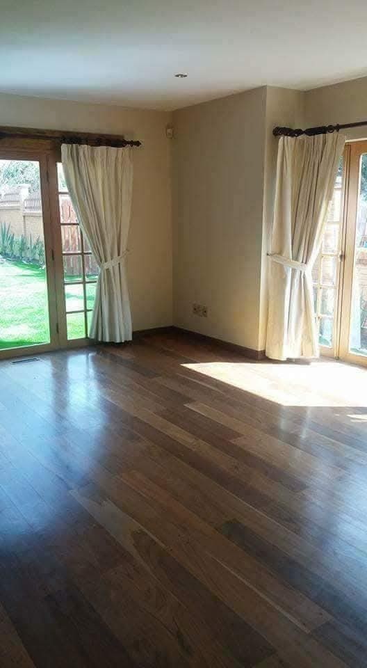 Casa en Mallasilla en La Paz 4 dormitorios 4 baños 3 parqueos Foto 2