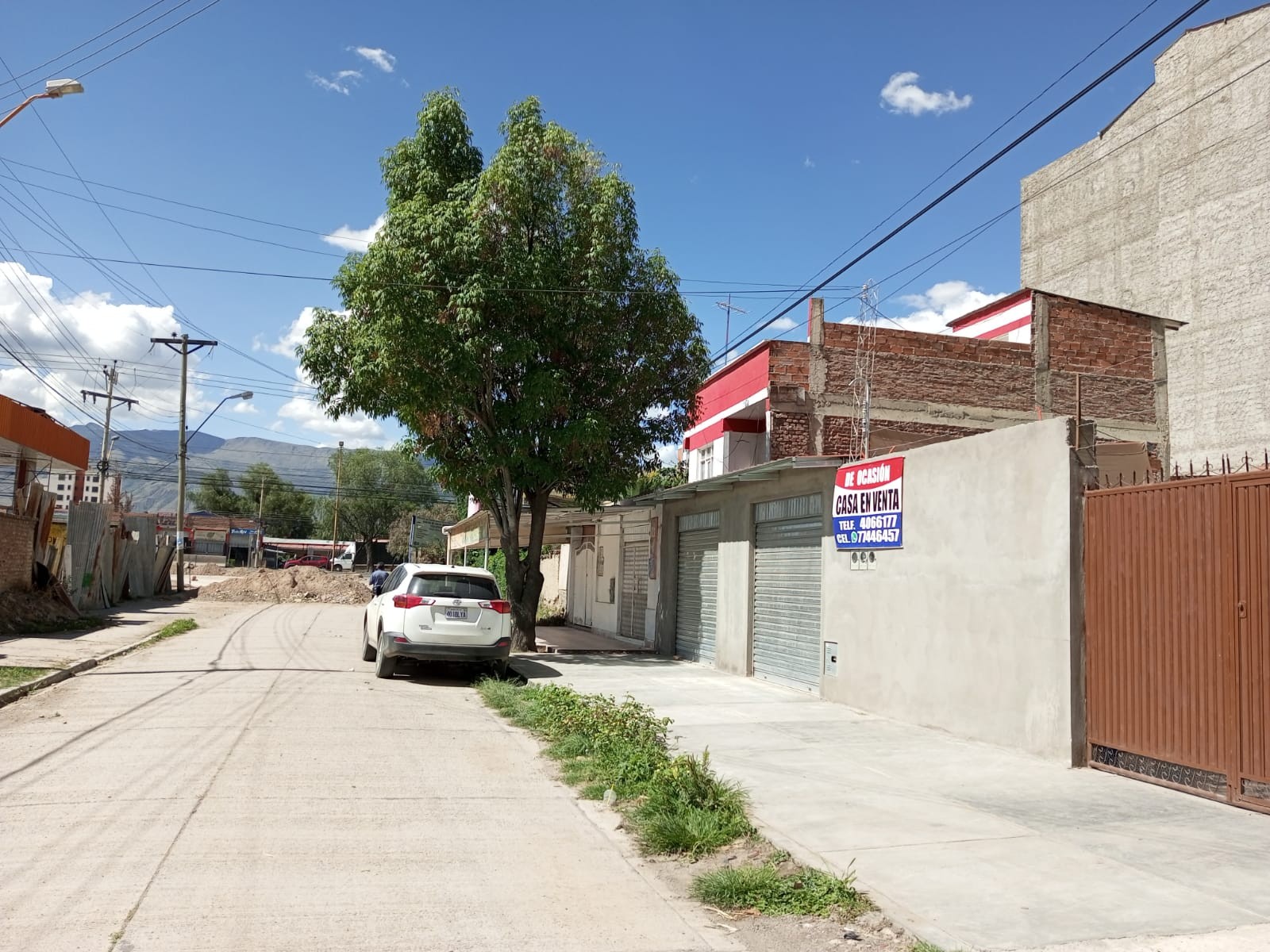 Casa en Colcapirhua en Cochabamba 3 dormitorios 2 baños 3 parqueos Foto 4
