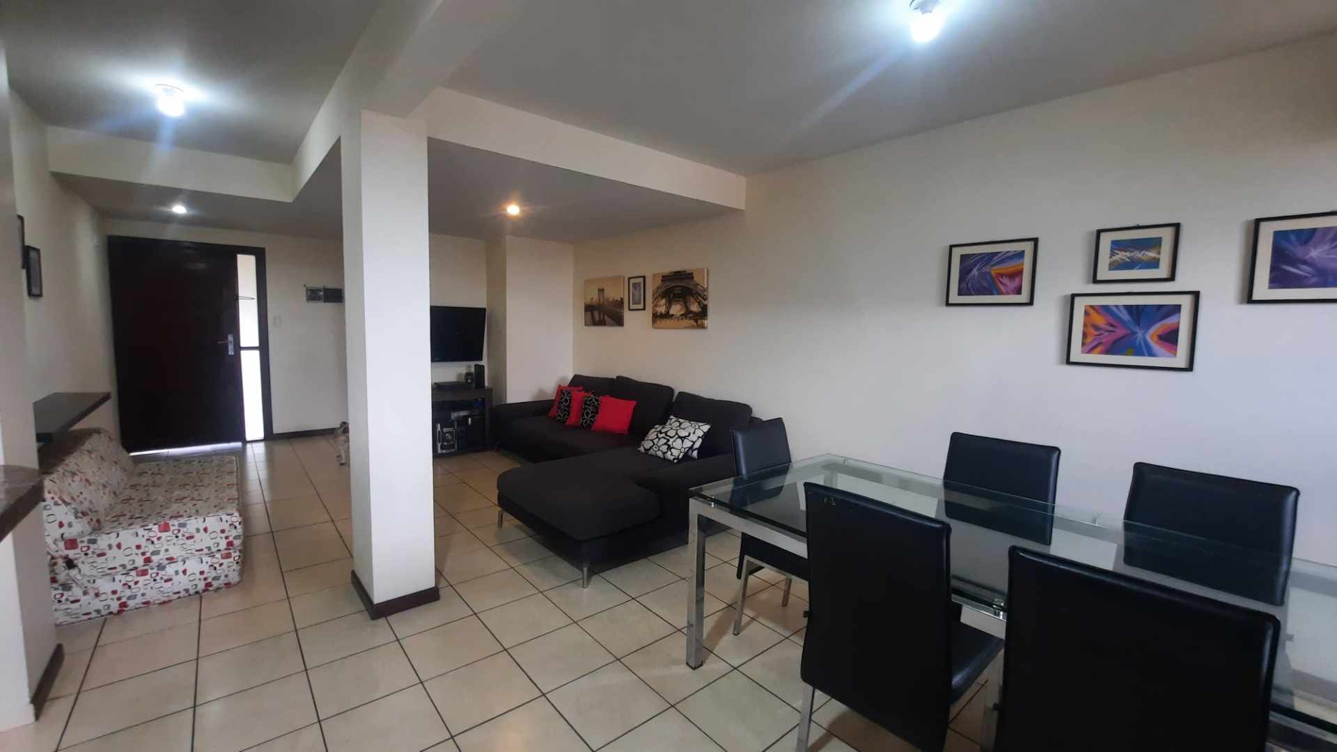 Departamento en Venta3ER ANILLO ENTRE AV. BANZER Y AV. BENI 3 dormitorios 4 baños 1 parqueos Foto 5