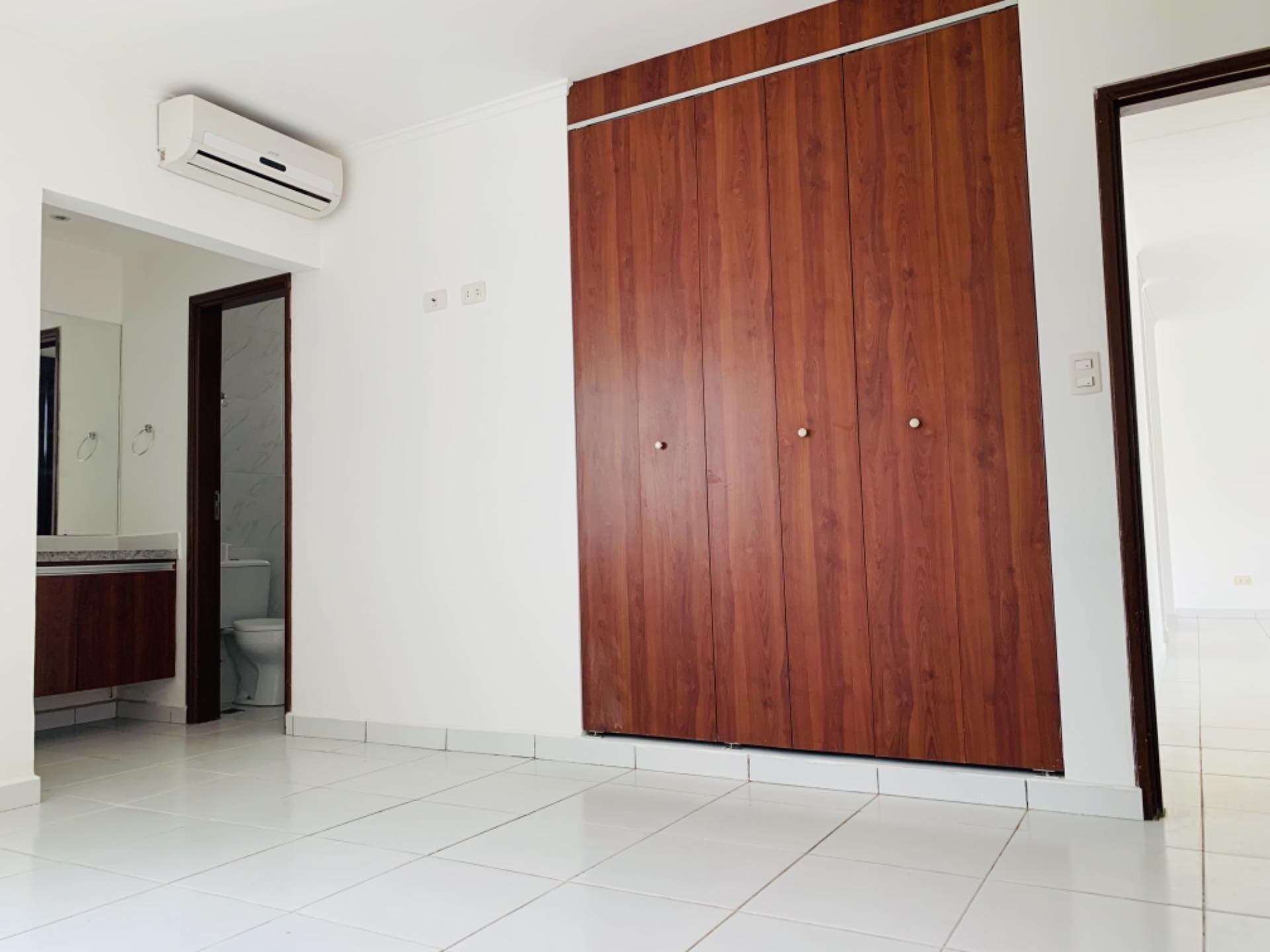 En Alquiler a $us 431 Foto 23