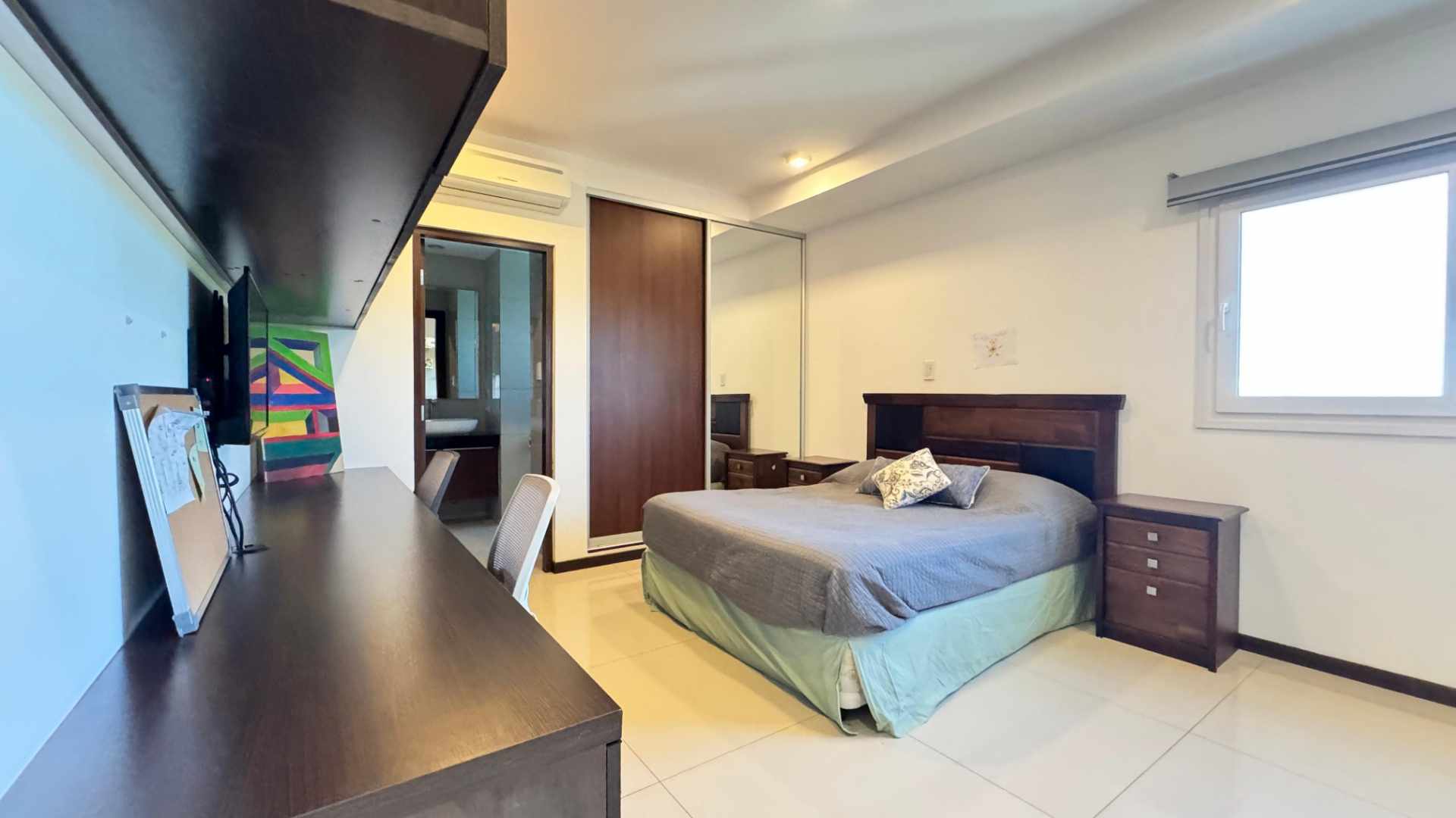 Departamento en Entre 8vo y 9no anillo Norte en Santa Cruz de la Sierra 4 dormitorios 4 baños 2 parqueos Foto 12