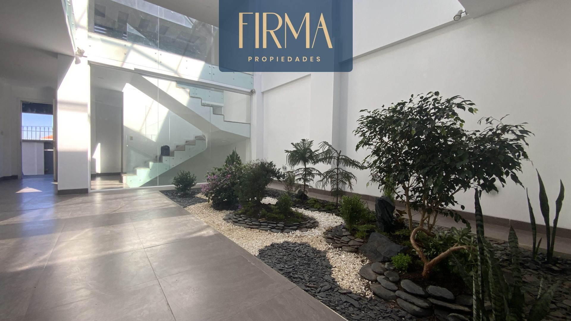 Casa en Achumani en La Paz 3 dormitorios 4 baños 3 parqueos Foto 36