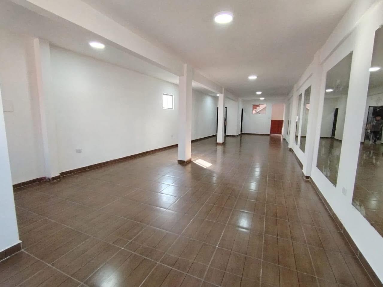 Edificio en AlquilerMercado de la villa 1ero de mayo 4 dormitorios 5 baños  Foto 10