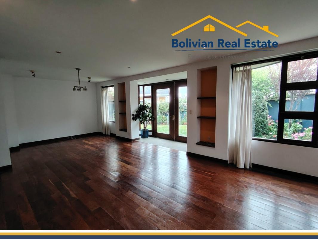 Casa en VentaACHUMANI - LA BARQUETA LINDA CASA EN VENTA  4 dormitorios 4 baños 4 parqueos Foto 10