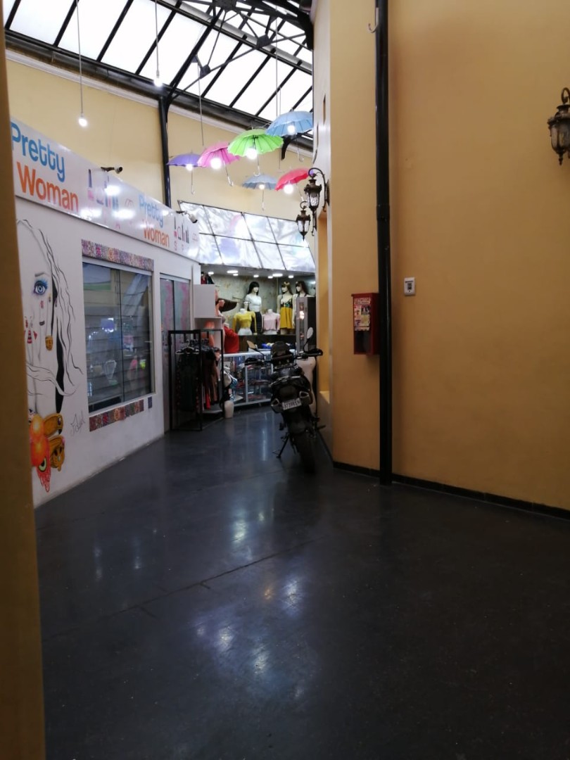 Local comercial en Centro en La Paz  8 baños  Foto 2