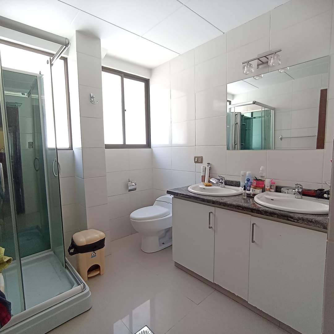 Departamento en Calacoto en La Paz 3 dormitorios 4 baños 1 parqueos Foto 12