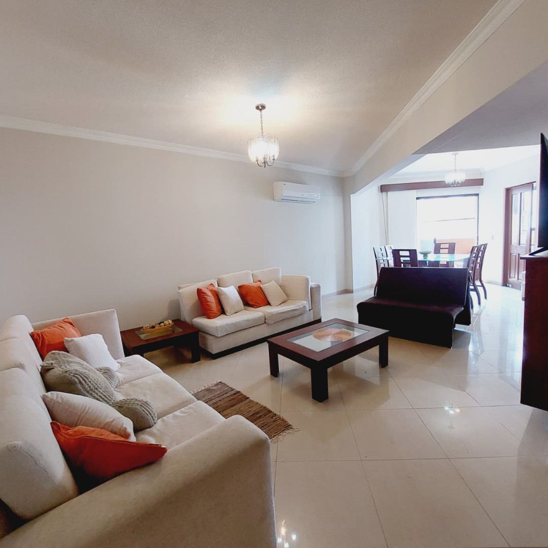 Departamento en AlquilerCond. La Casona, 2do anillo frente al colegio La Salle 2 dormitorios 2 baños 1 parqueos Foto 4